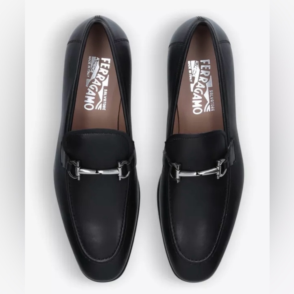 SALVATORE FERRAGAMO RAMSES LEATHER LOAFERS  EE/M